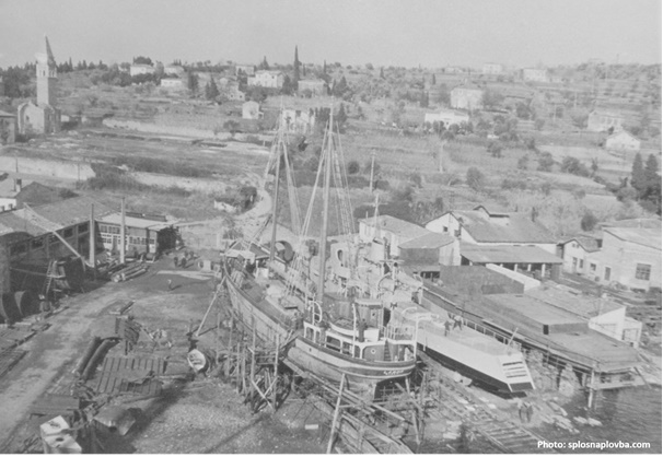 Ena in edina ladjedelnica ''Cantieri di San Bernardino''