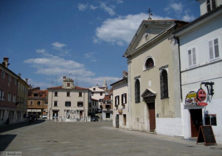 Koper Prešernov (Da Pontejev) trg