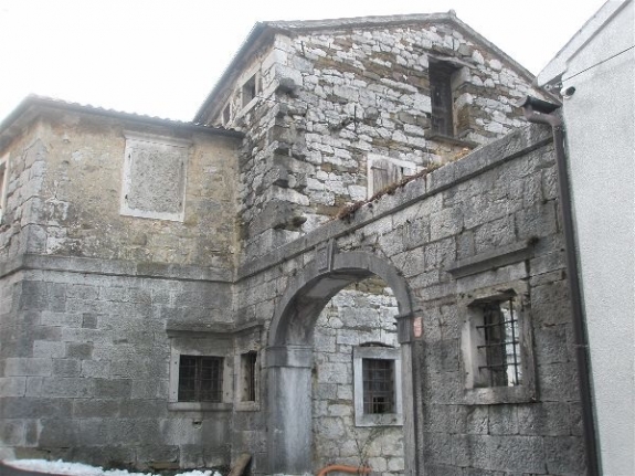 Županov dvor