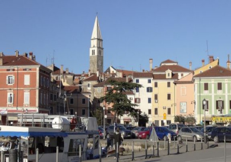 Izola